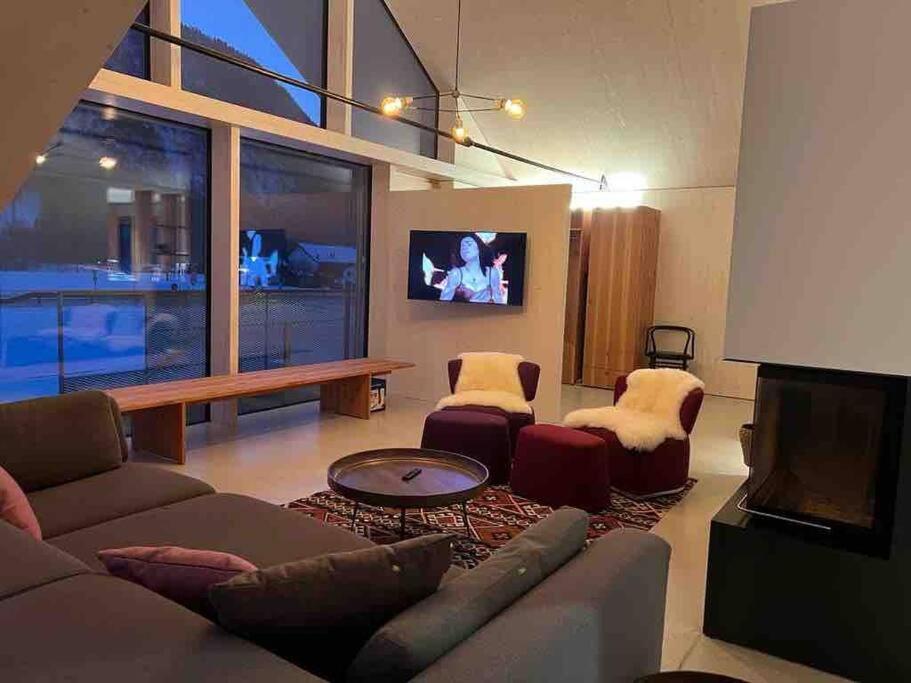 Urban Alpine Penthouse With Lake View Μάουραχ Εξωτερικό φωτογραφία